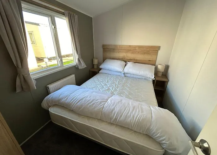 Beautiful 8 Berth Caravan With Decking At Naze Marine Holiday Park Ref 17344Br